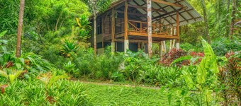 Eco Jungle Cabin in Cabo Matapalo – Near Corcovado, Surf, Wildlife, & Sleeps 6