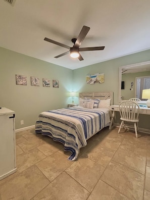 2 soverom, strykejern/-brett, wi-fi (inkludert) og sengetøy