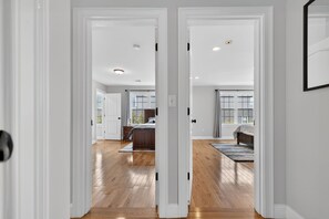 5 bedrooms, desk, travel cot, free WiFi