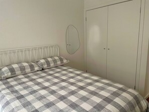 3 bedrooms - Bright Quiet Retreat - Park & Coast (Warrnambool)