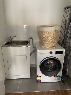 House, 3 Bedrooms, Accessible, Patio | Interior - Bright Quiet Retreat - Park & Coast (Warrnambool)