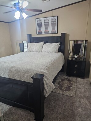 5 chambres, fer et planche à repasser, Wi-Fi