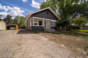 Exterior - The Gunnison Bungalow in Downtown GJ! (Grand Junction)