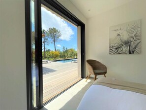 4 Schlafzimmer, Bügeleisen/Bügelbrett, Reisekinderbett, WLAN