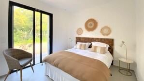 4 Schlafzimmer, Bügeleisen/Bügelbrett, Reisekinderbett, WLAN