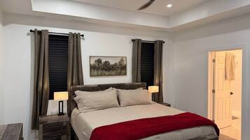 3 bedrooms, iron/ironing board, WiFi, bed sheets