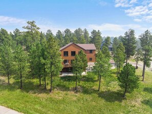 Exterior - Dakota Ridge Escape - Family Friendly with Hot Tub (Lead)