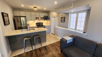 Cozy Private Detached entire Coach House