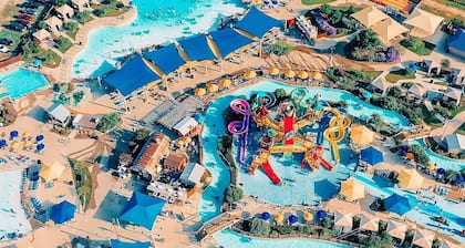 Sunlit Austin 1BR | Pool, Gym & Parking