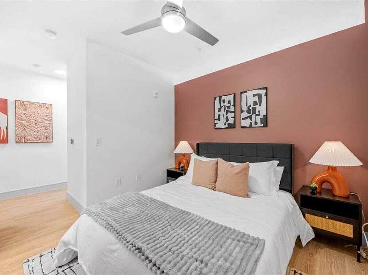 1 bedroom, iron/ironing board, travel crib, WiFi
