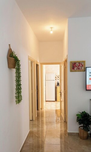 Apartment a stone's throw from the sea