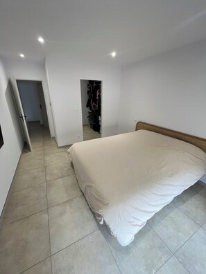 3 bedrooms, iron/ironing board, WiFi, bed sheets - Single-storey house with swimming pool in a very quiet area (Baixas)