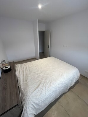 3 bedrooms, iron/ironing board, WiFi, bed sheets - Single-storey house with swimming pool in a very quiet area (Baixas)