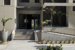 Exterior detail - Luxury Studio Pool View At Sodic Villette (Cairo Governorate)