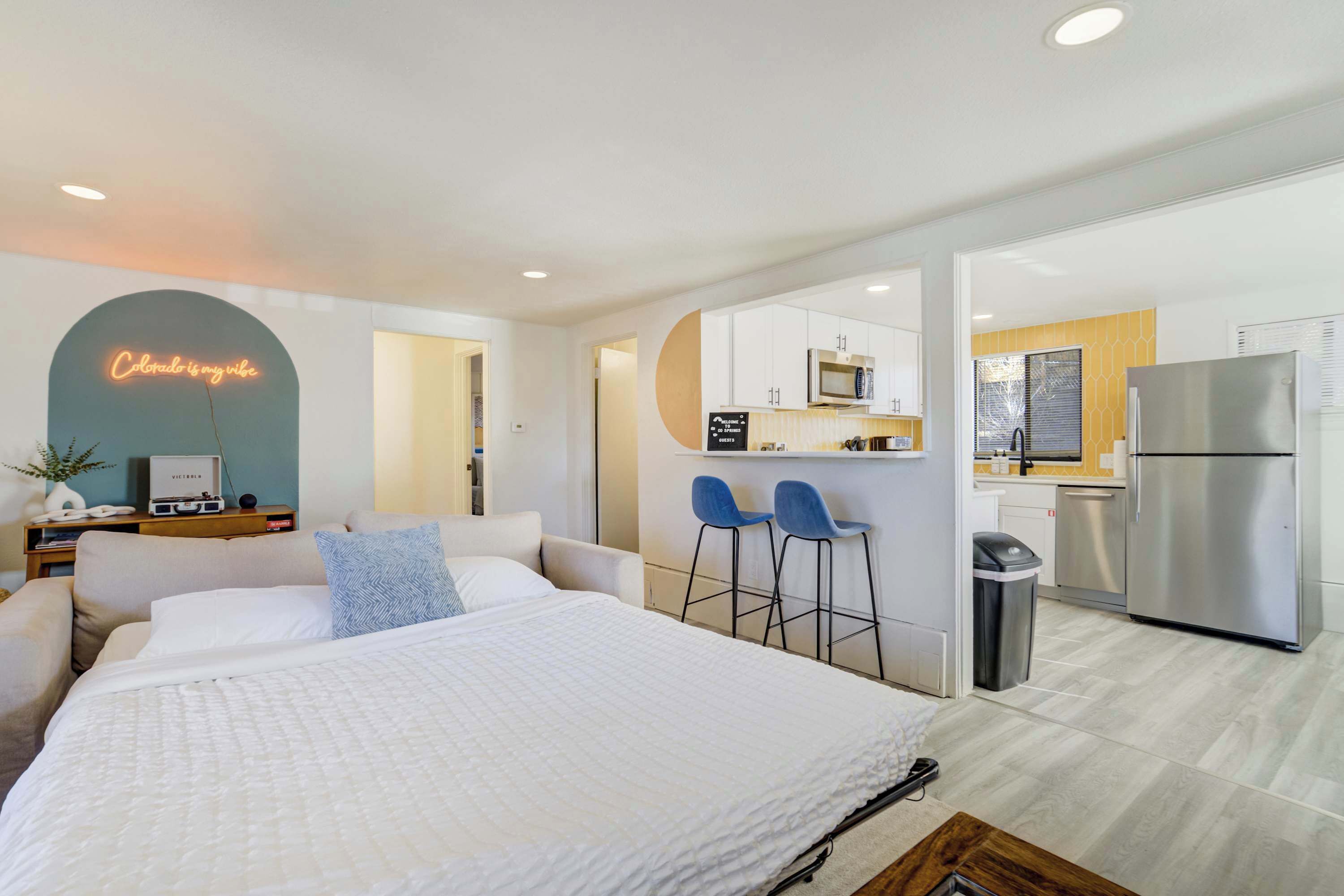 2 Schlafzimmer, Schreibtisch, Reisekinderbett, WLAN