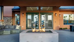 Exterior detail - Premium Family Escape: Heated Pool, Private Hot Tub, Fire Pit & Games (Hurricane)