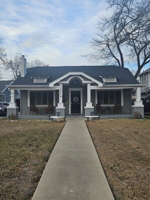 Exterior - Stylish Craftsman Bungalow in the M Street Area (Dallas)