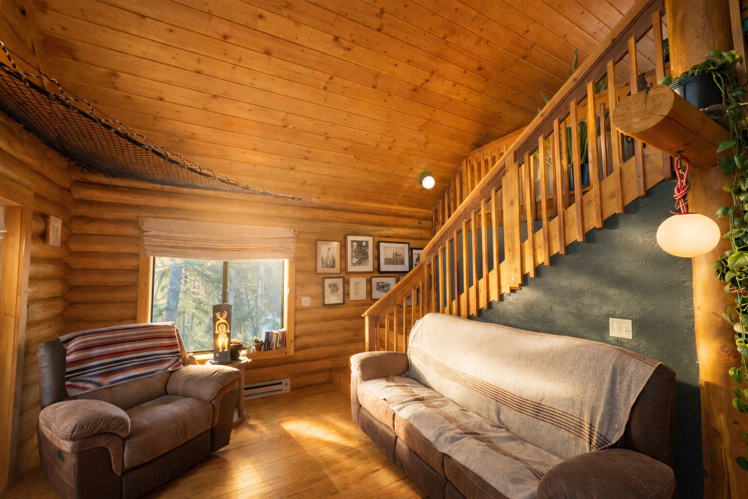 Smart TV, fireplace, video games, table tennis