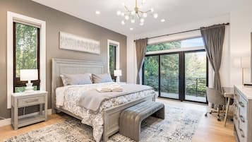 6 bedrooms, iron/ironing board, WiFi, bed sheets