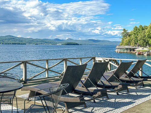 Sunset Point- Cozy waterfront home that can sleep up to 6.