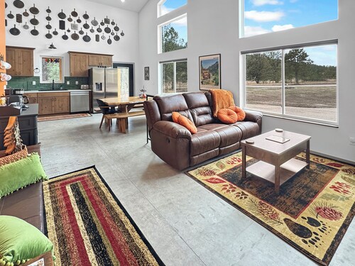 New Black Hills Home Next to Wind Cave National Park