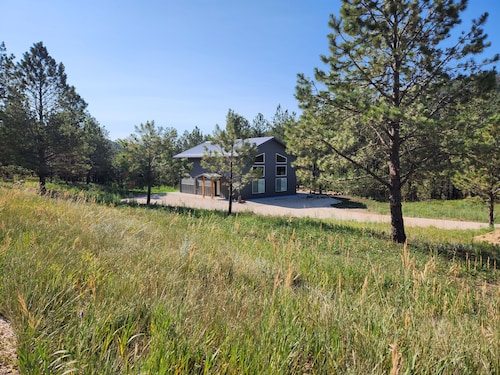 New Black Hills Home Next to Wind Cave National Park