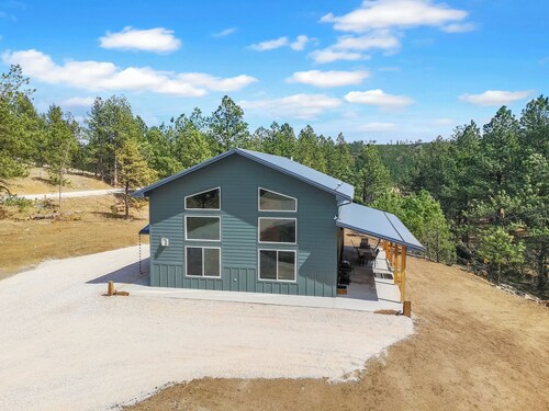 New Black Hills Home Next to Wind Cave National Park
