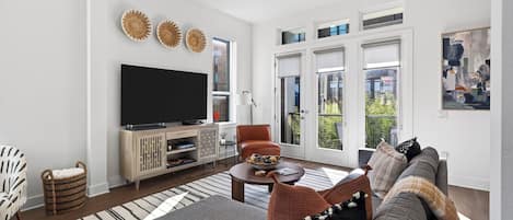 House (3 Bedrooms) | Front of property