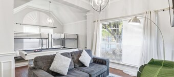 豪華舒適 5 房 2 浴家庭住宅  