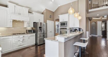 Spacious Cozy 4B Home in Frisco