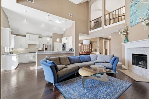 Spacious Cozy 4B Home in Frisco