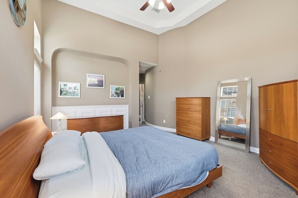 Spacious Cozy 4b Home In Frisco - Plano, TX