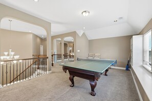 Game room - Spacious Cozy 4B Home in Frisco (Frisco)