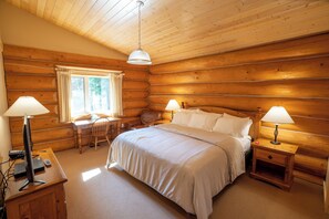 4 quartos, ferros/tábuas de passar roupa, Wi-Fi, roupa de cama