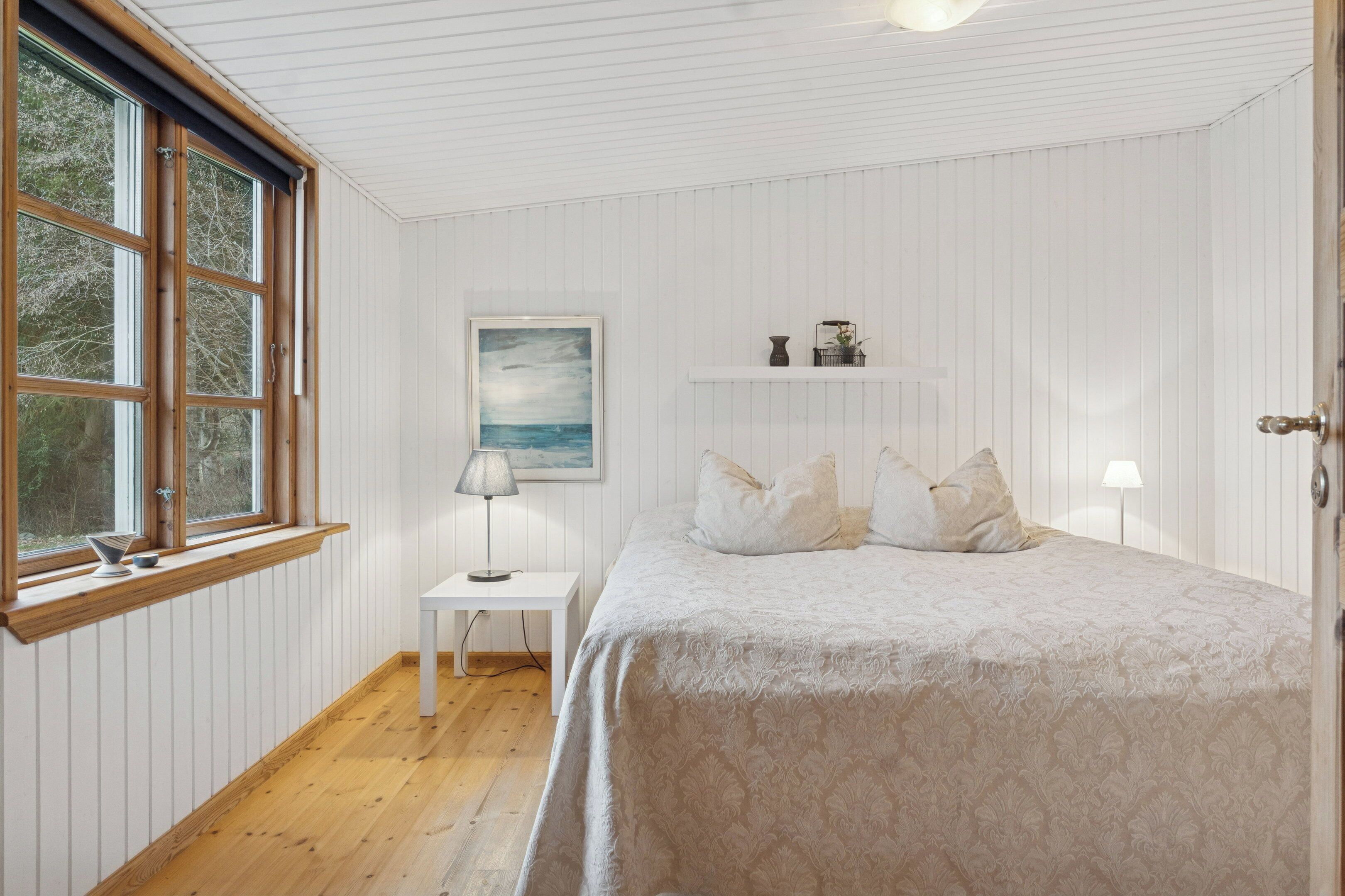 3 bedrooms, iron/ironing board, free WiFi