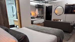 Zimmersafe, Bügeleisen/Bügelbrett, kostenloses WLAN