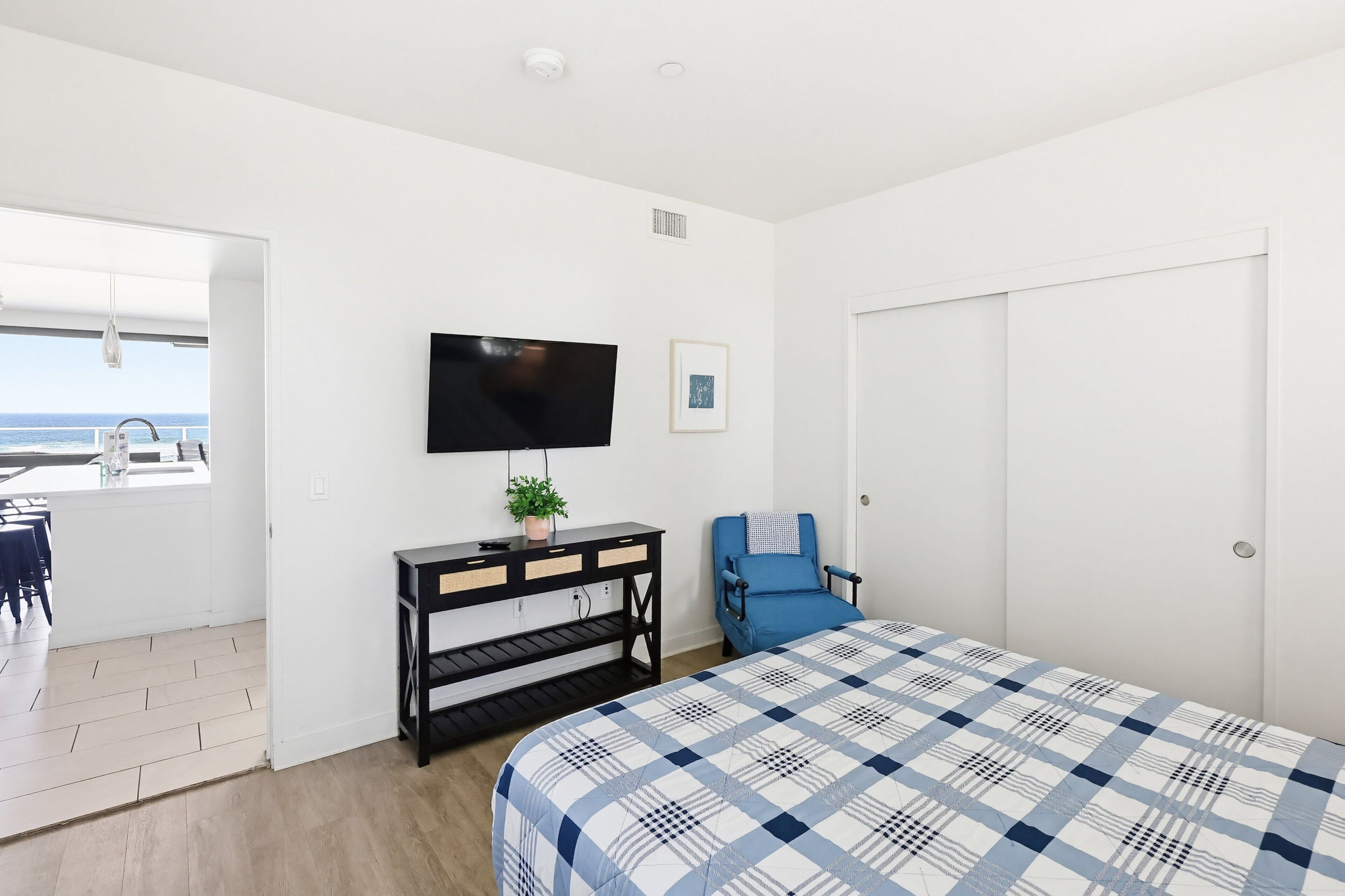 Condo, Multiple Beds, Balcony, Ocean View | 6 bedrooms, individually decorated, individually furnished, bed sheets