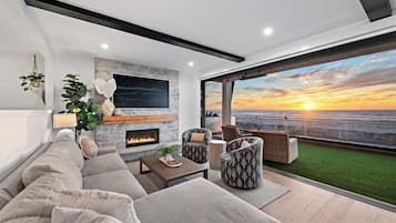 House, Multiple Beds, Hot Tub, Ocean View | View from room