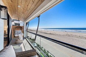 Maison, plusieurs lits, bain à remous, vue océan | Vue de la chambre