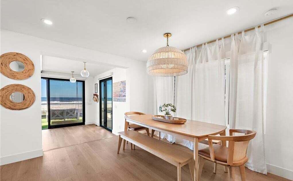 House, Multiple Beds, Hot Tub, Ocean View | 4 bedrooms, individually decorated, individually furnished, bed sheets