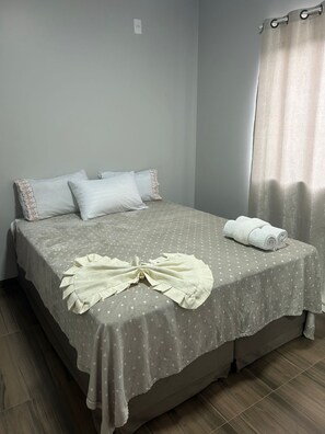 3 bedrooms, Internet, bed sheets - Ypê Residence - Entire Space (São Lourenço do Oeste)