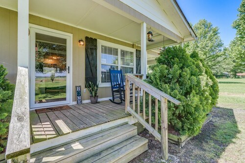 Fish/Hike/Hunt - Close to Lake Atkins & Hiking