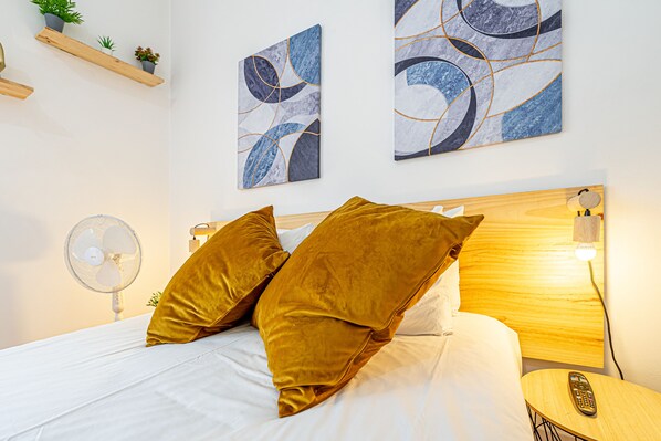 Habitació doble | Escriptori, espai de treball apte per a portàtils i wifi gratuïta