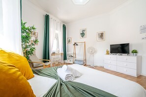 经济双人房 | 办公桌、笔记本电脑工作区、免费 WiFi