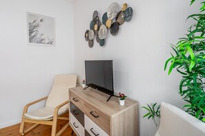 Double Room | Living area - Mina (Amadora)