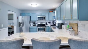 Private kitchen - Spacious 5-bedroom house in serene Cresco with AC and fitness room (Cresco)