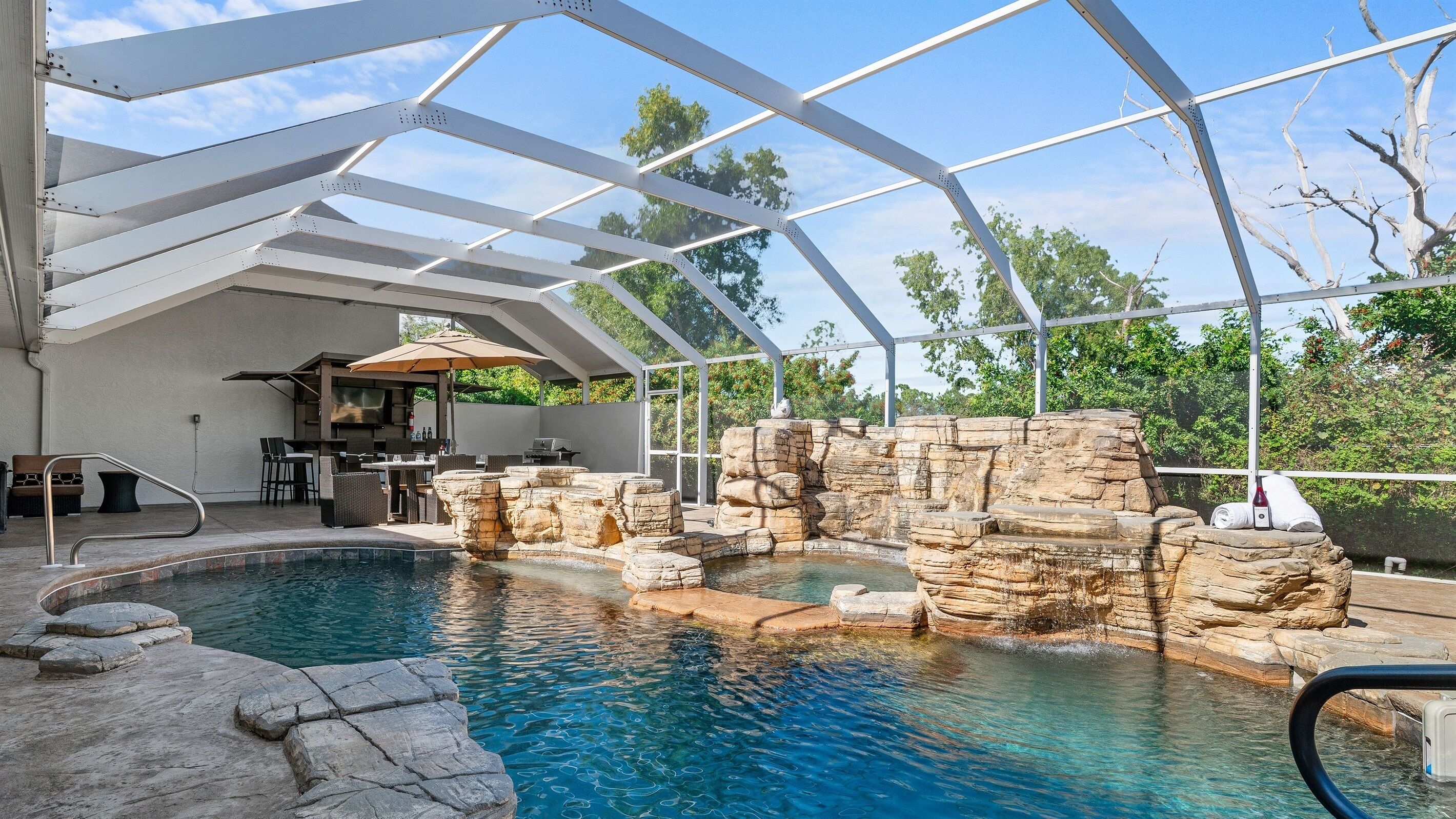 Outdoor pool, a heated pool