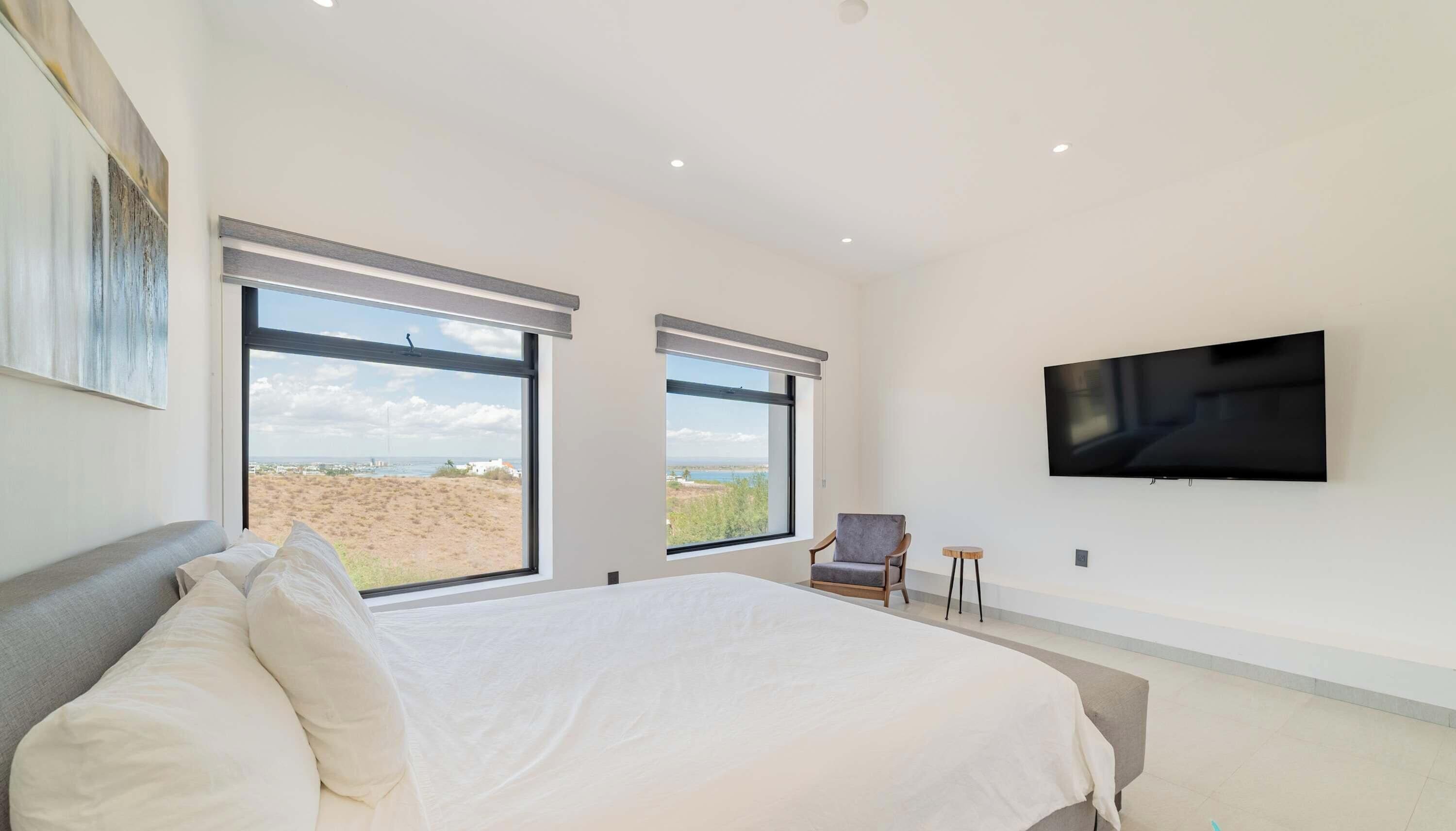 3 chambres, fer et planche à repasser, Wi-Fi, draps fournis