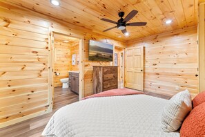 4 Schlafzimmer, Bügeleisen/Bügelbrett, Reisekinderbett, kostenloses WLAN