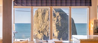 Haystack Vista Beach House | Hot Tub